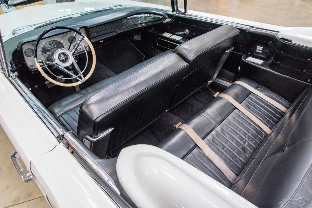 BEAUTIFUL 1958 Lincoln Continental