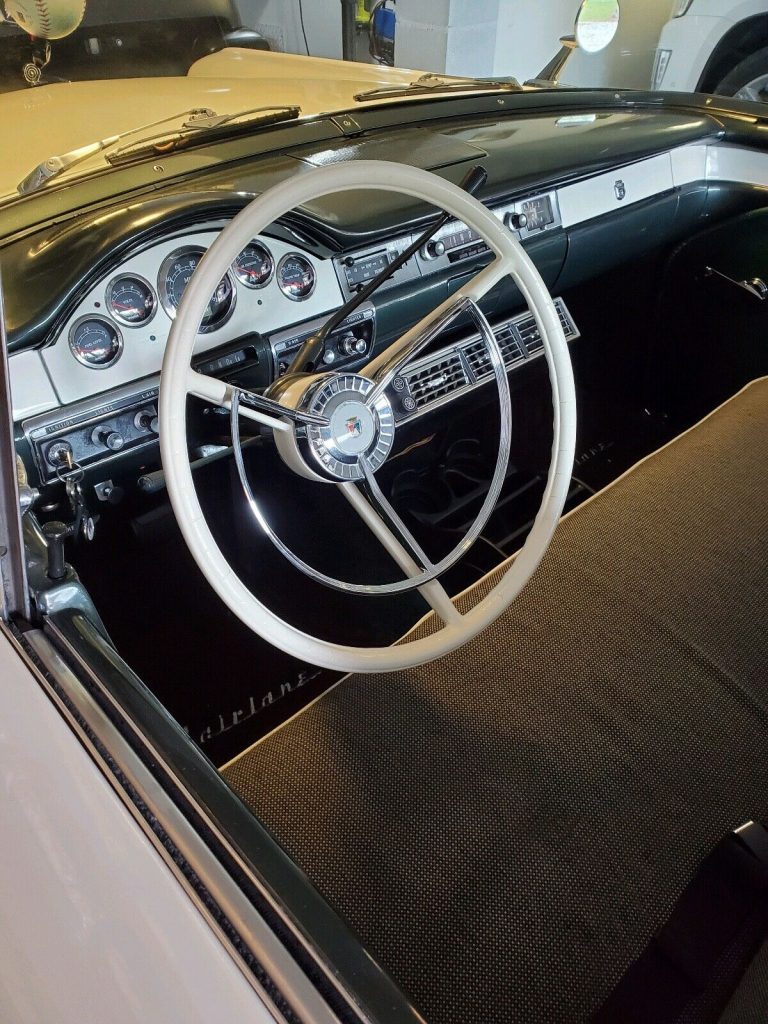 1957 Ford Fairlane 500 2 door