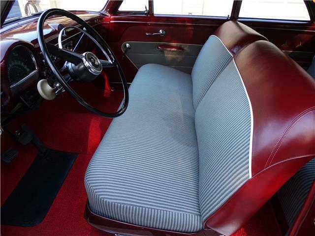 1952 Ford Crestline Victoria