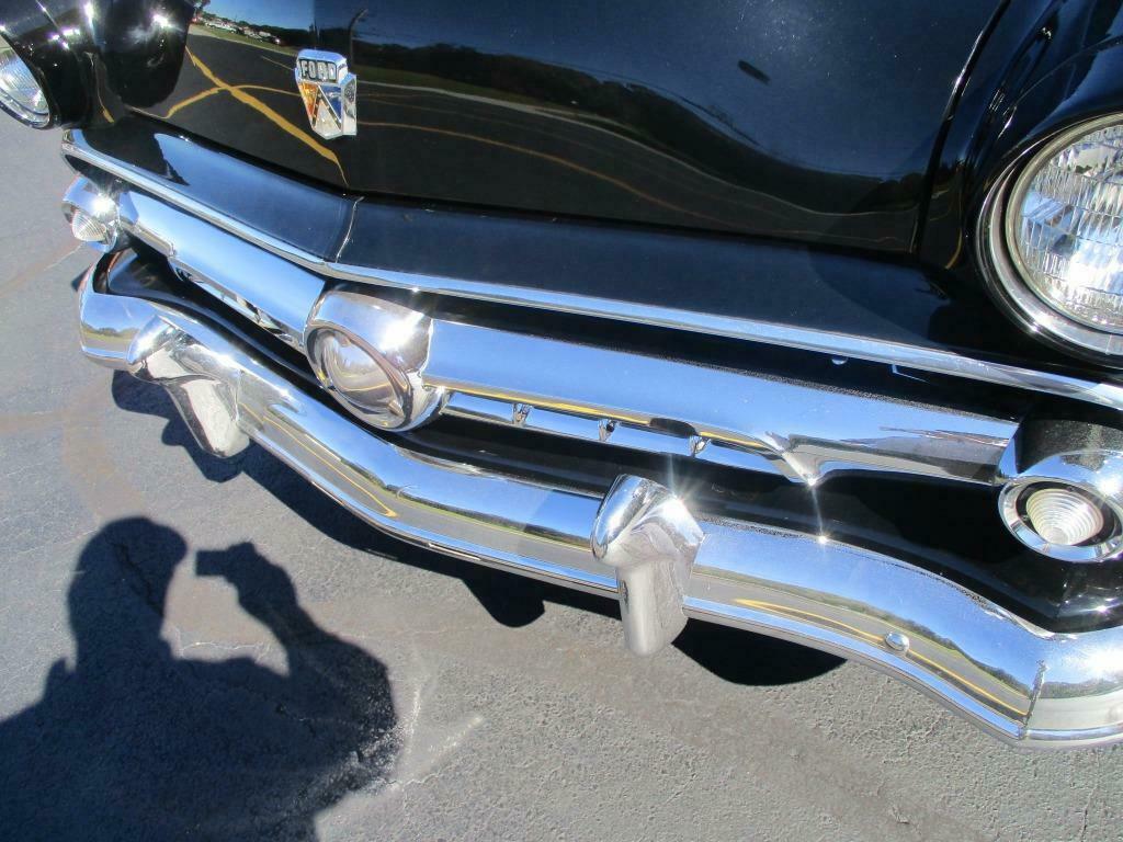 1954 Ford Customline Sedan