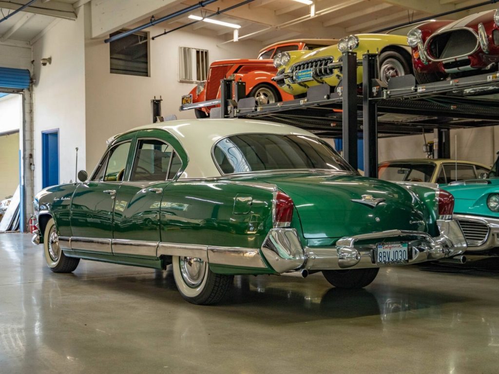 1953 Kaiser Manhattan V8 Custom