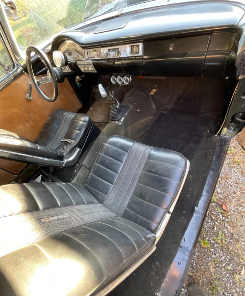 1958 Ford Custom 2-Door, Canadian Made, V8, 4-Speed Manual, Solid Body, rare