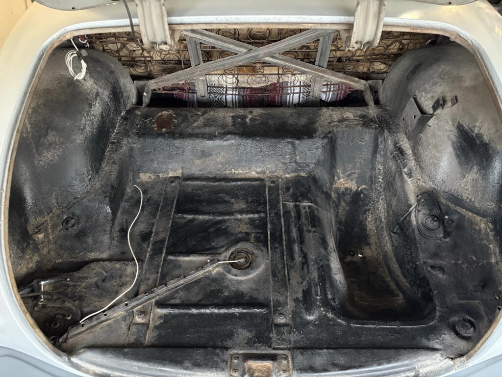 1950 Plymouth Special Deluxe Sedan Grey  Manual