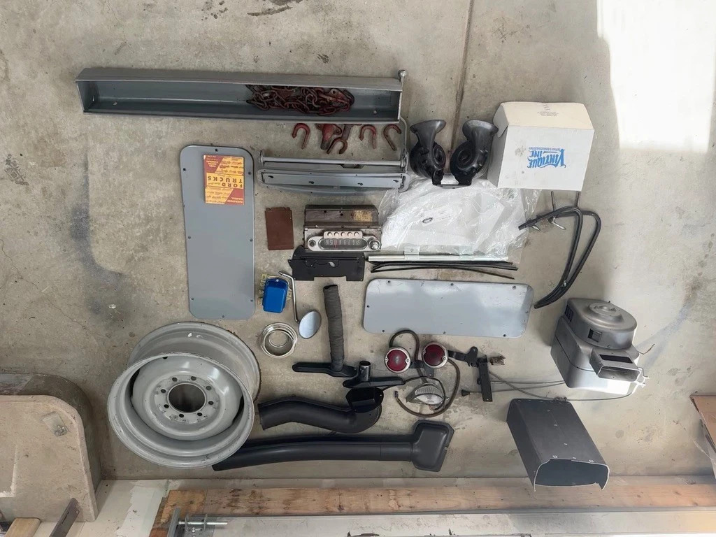 1952 Ford F3 Truck -engine is the ohv 6 that Rebuilt with less than 300 Miles